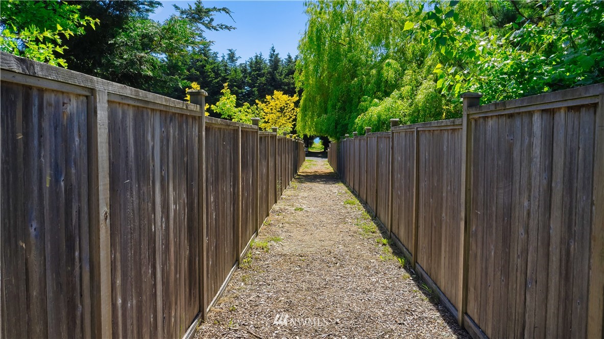 661 Bells Grove Point Roberts, WA 98281 - Photo 8 of 23 Gallery Image 8