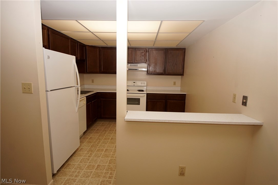 22950 Mastick Road, Unit 202 Cleveland, OH 44126 - Photo 10 of 24