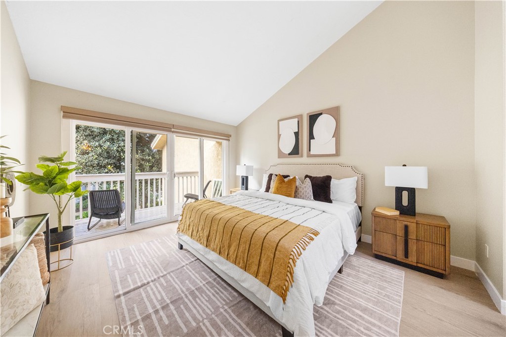 136 Pineview Irvine, CA 92620 - Photo 14 of 25