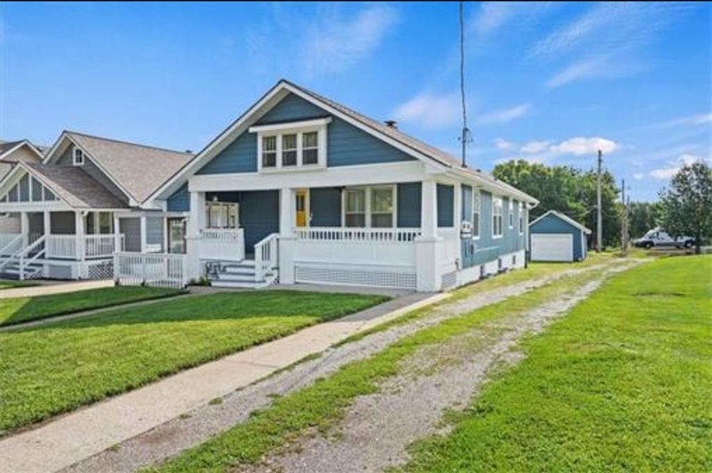 417 North Main Street Independence, MO 64050 - Photo 1 of 1