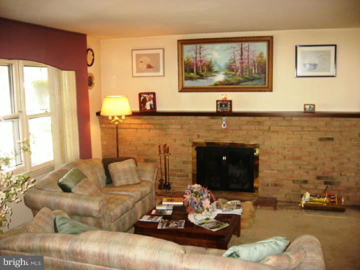 520 Amherst Road Audubon, NJ 08106 - Photo 5 of 11 Gallery Image 5