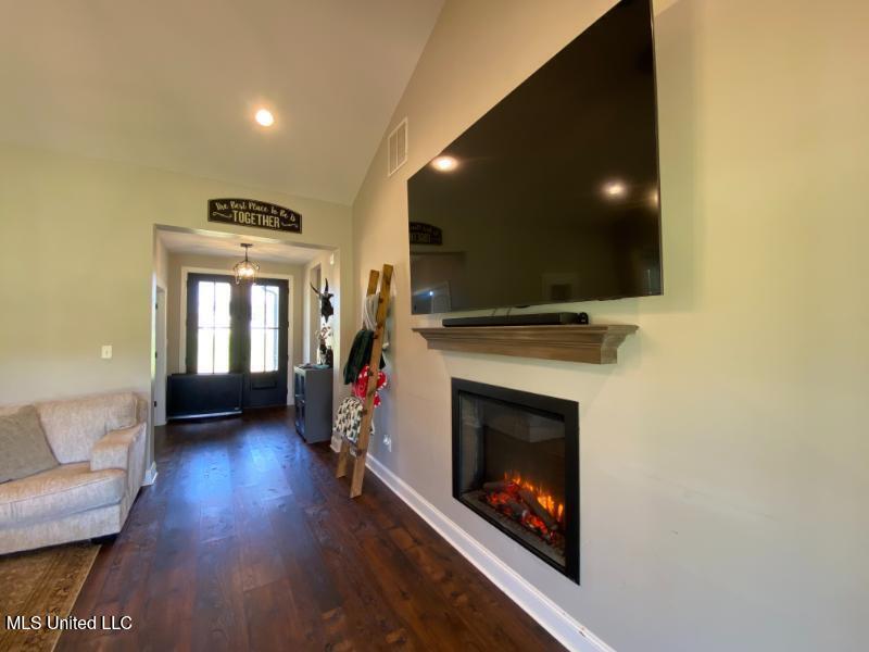 68 Belle Meade Road Holly Springs, MS 38635 - Photo 24 of 25 26 Entrance