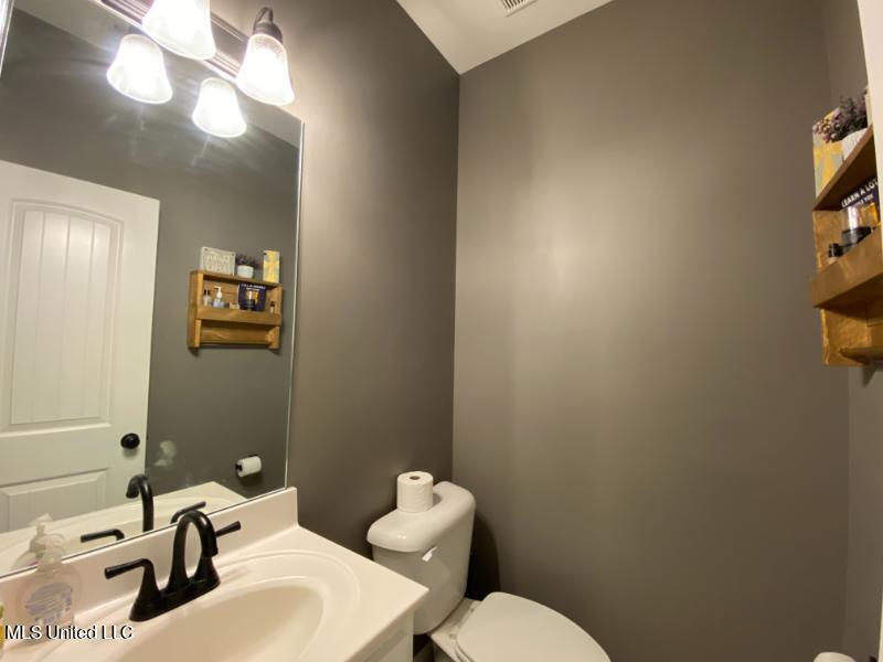 68 Belle Meade Road Holly Springs, MS 38635 - Photo 10 of 25 11 Half Bath