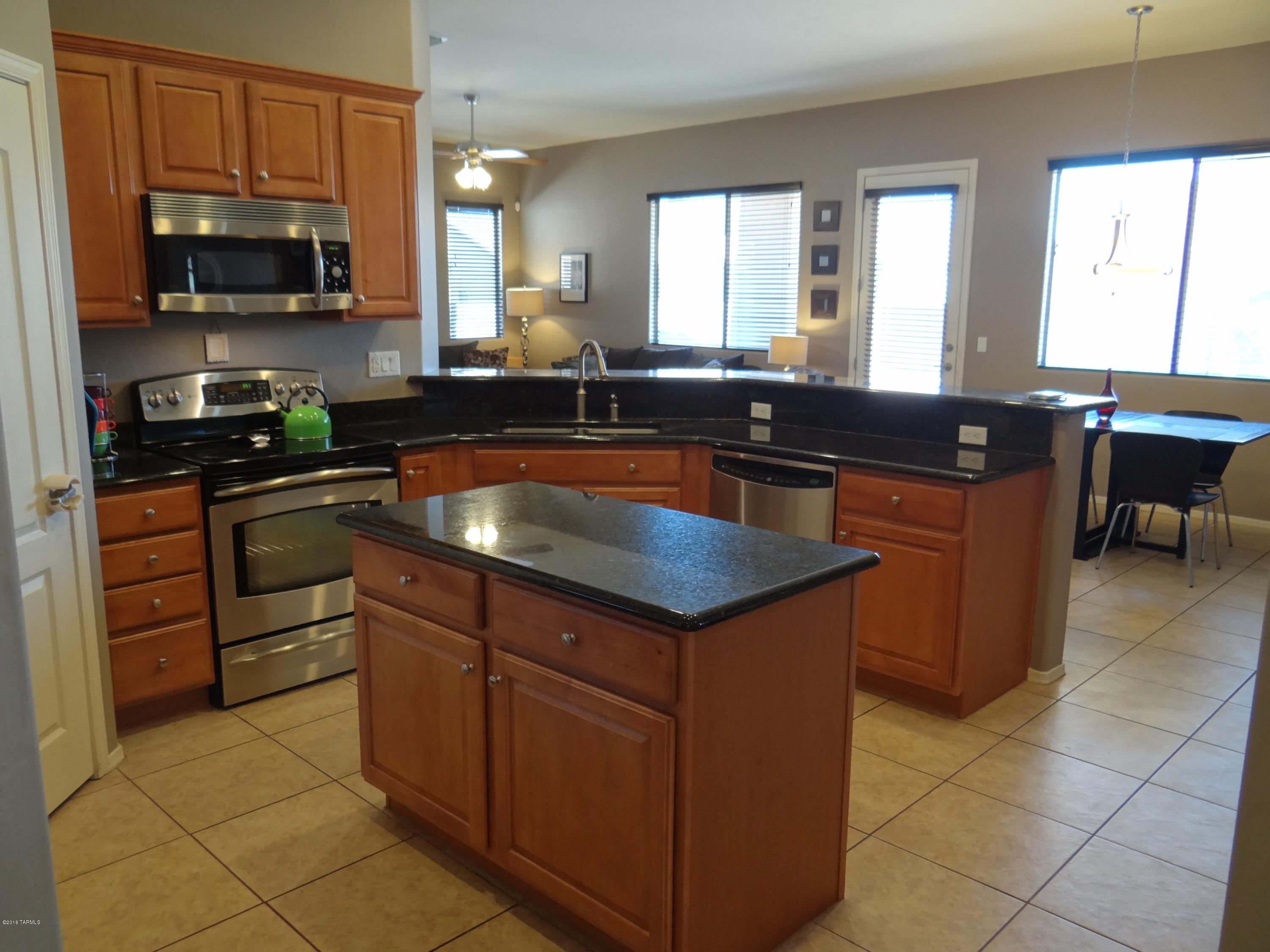 7831 East Jack Oak Road Tucson, AZ 85756 - Photo 6 of 28 Gallery Image 6