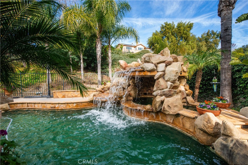 26231 Beecher Lane Stevenson Ranch, CA 91381 - Photo 5 of 28