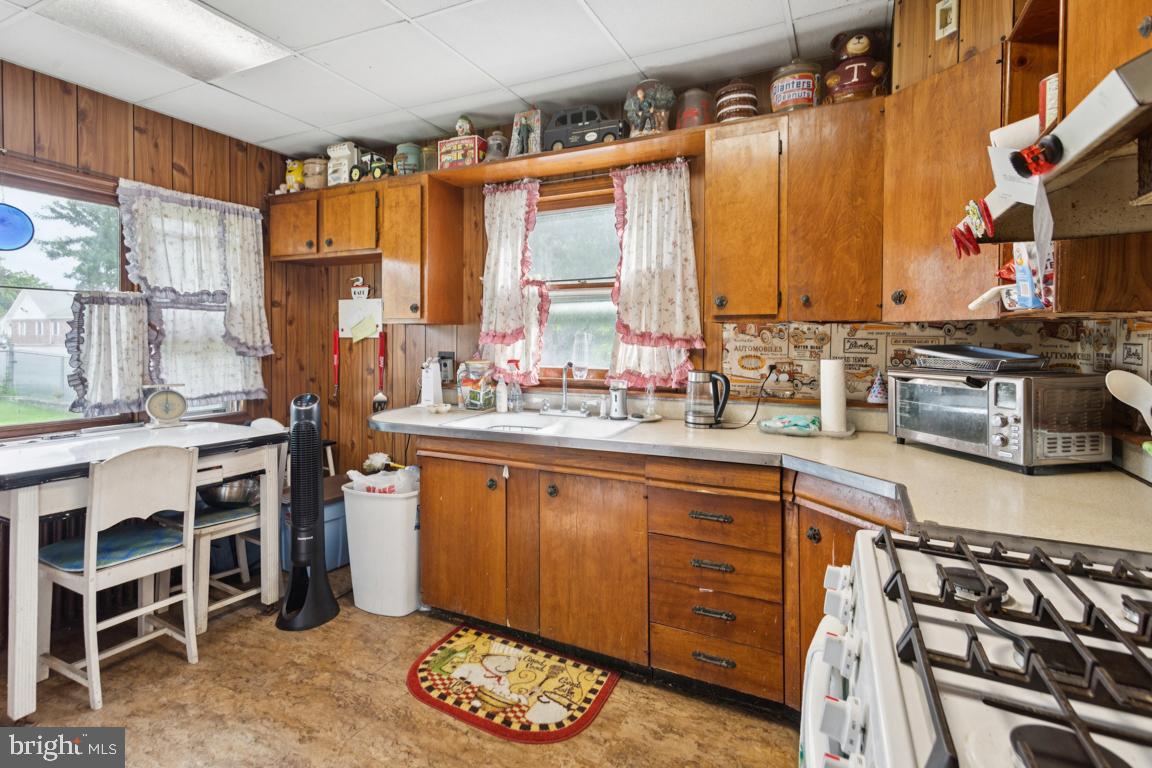 141 Clay Street Tuckerton, NJ 08087 - Photo 10 of 36 Gallery Image 10