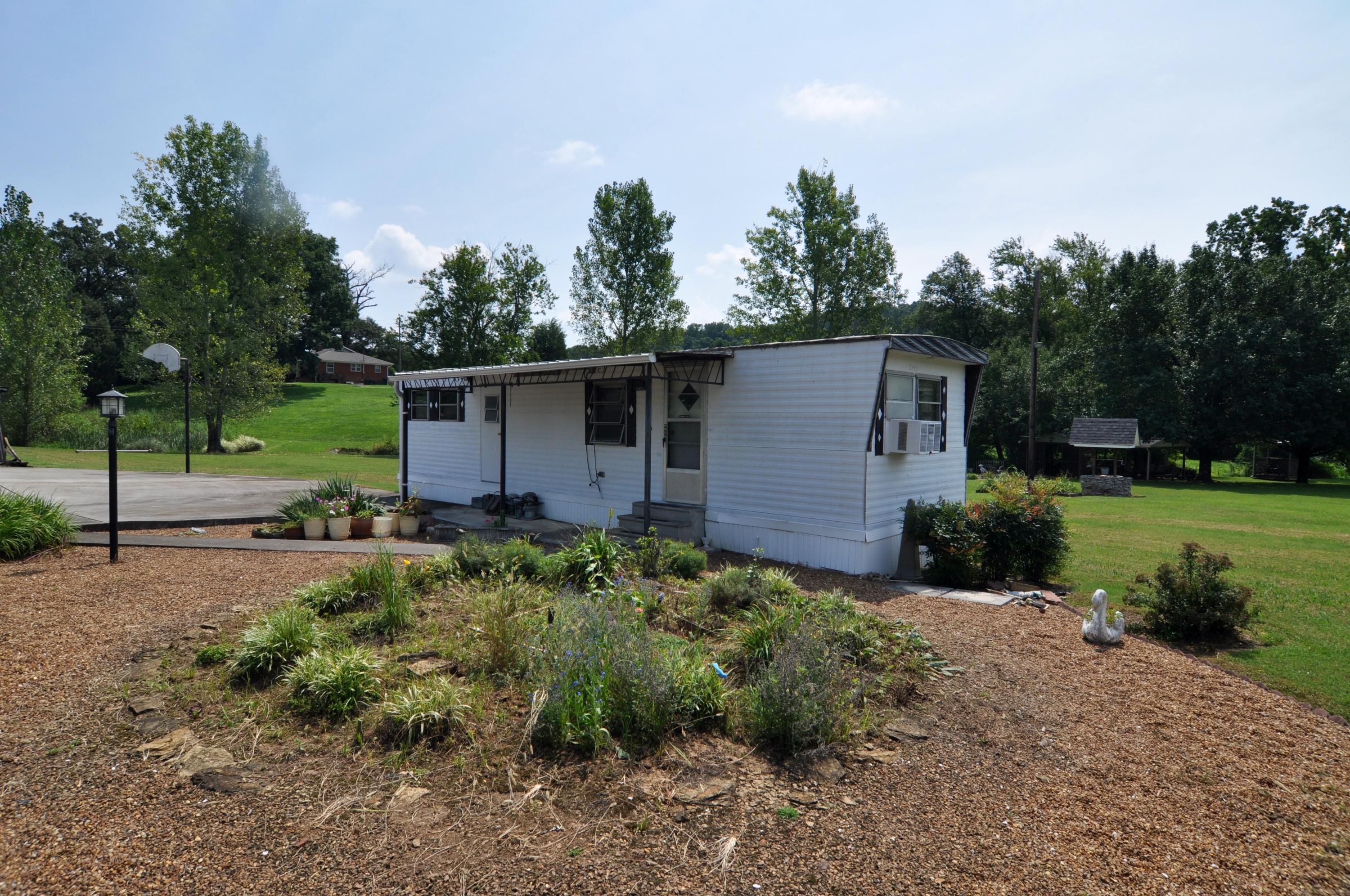 2839 Mentor Road Louisville, TN 37777 - Photo 11 of 40 934848 Mentor (8)