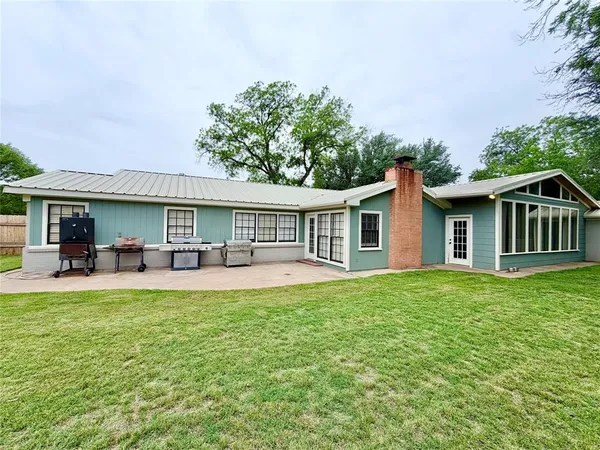 $525,000 | 809 South Leggett Drive, Abilene, TX 79605