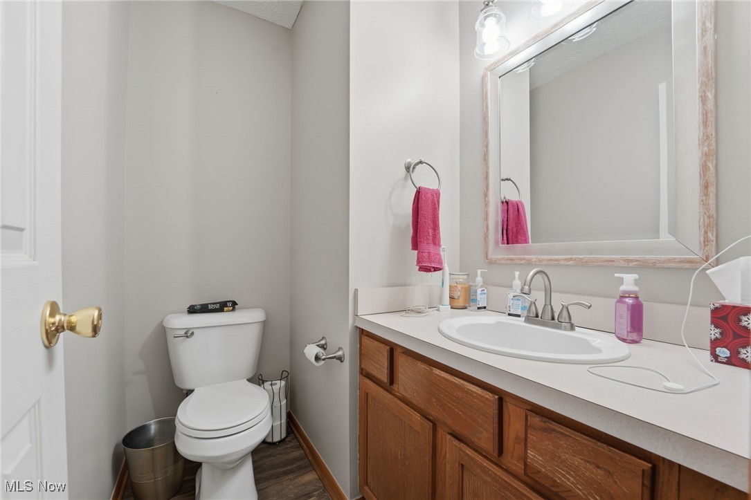 15100 Timber Ridge Drive Middlefield, OH 44062 - Photo 12 of 27