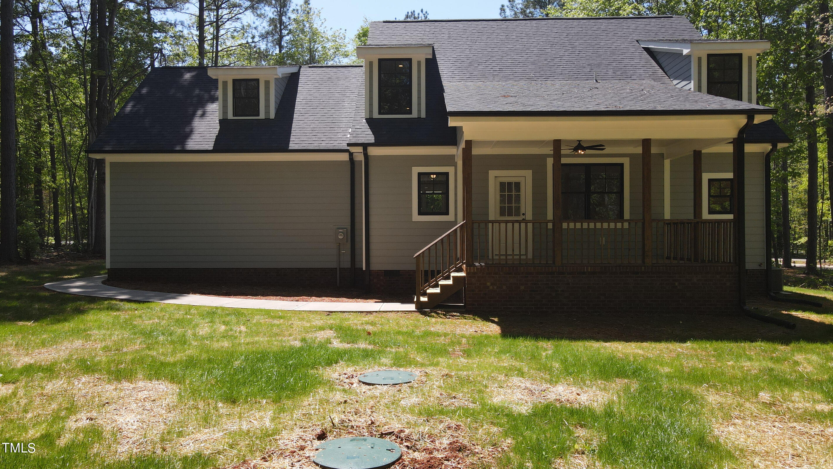 206 Goose Lane Mebane, NC 27302 - Photo 6 of 37 a backyard of a house
