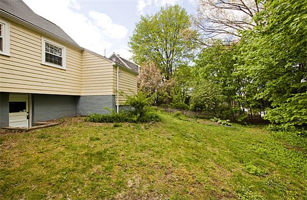 45 Rochester Road Newton, MA 02458 - Photo 22 of 25