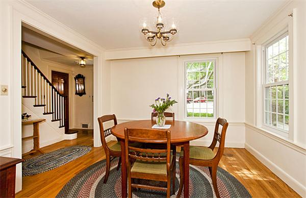 45 Rochester Road Newton, MA 02458 - Photo 4 of 25