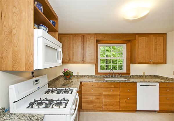 45 Rochester Road Newton, MA 02458 - Photo 7 of 25