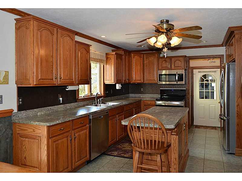 131 Sunbury Road Slippery Rock, PA 16057 - Photo 5 of 25 Kitchen.