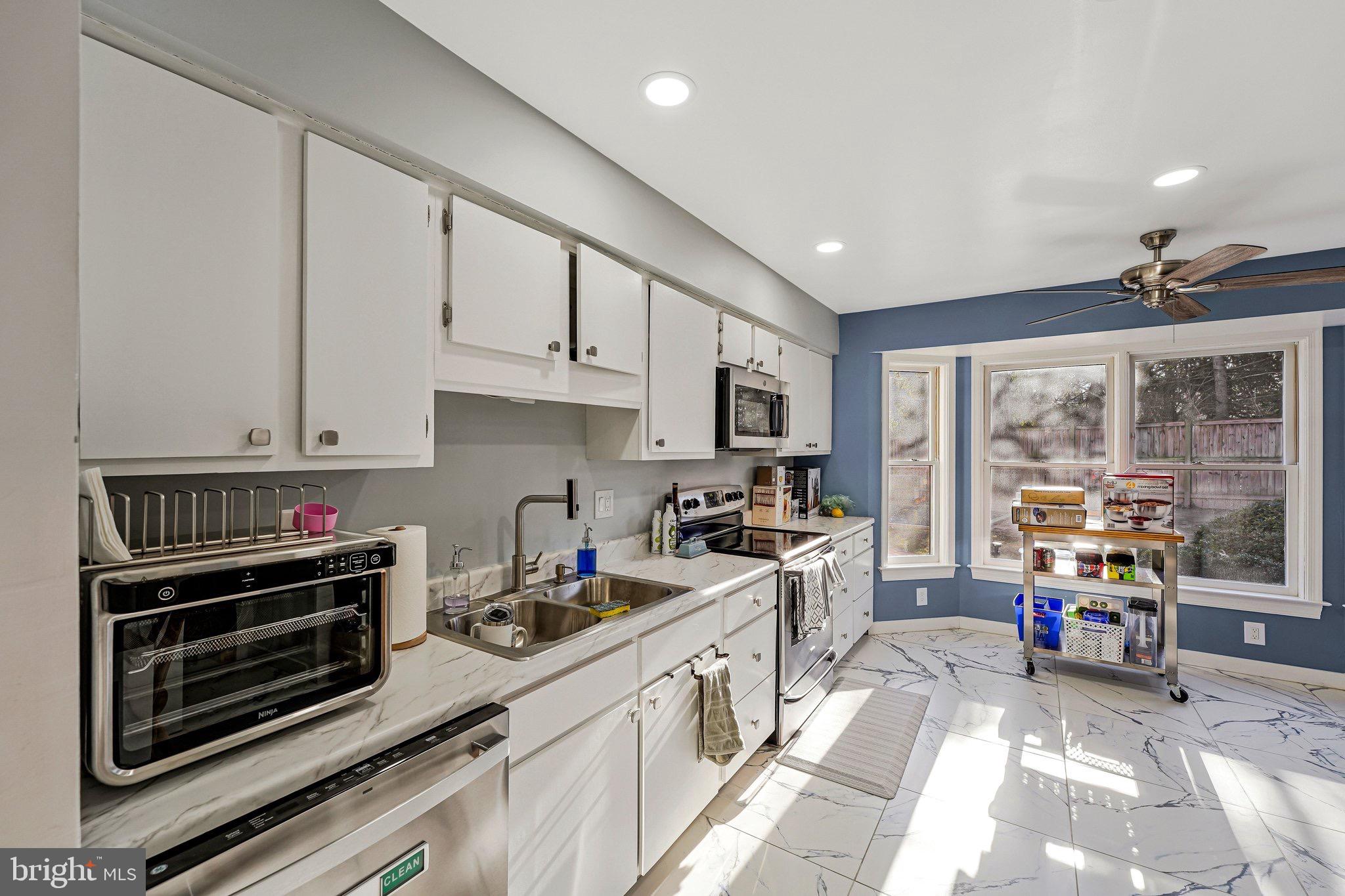 9403 Talisman Drive Vienna, VA 22182 - Photo 16 of 35 Kitchen View