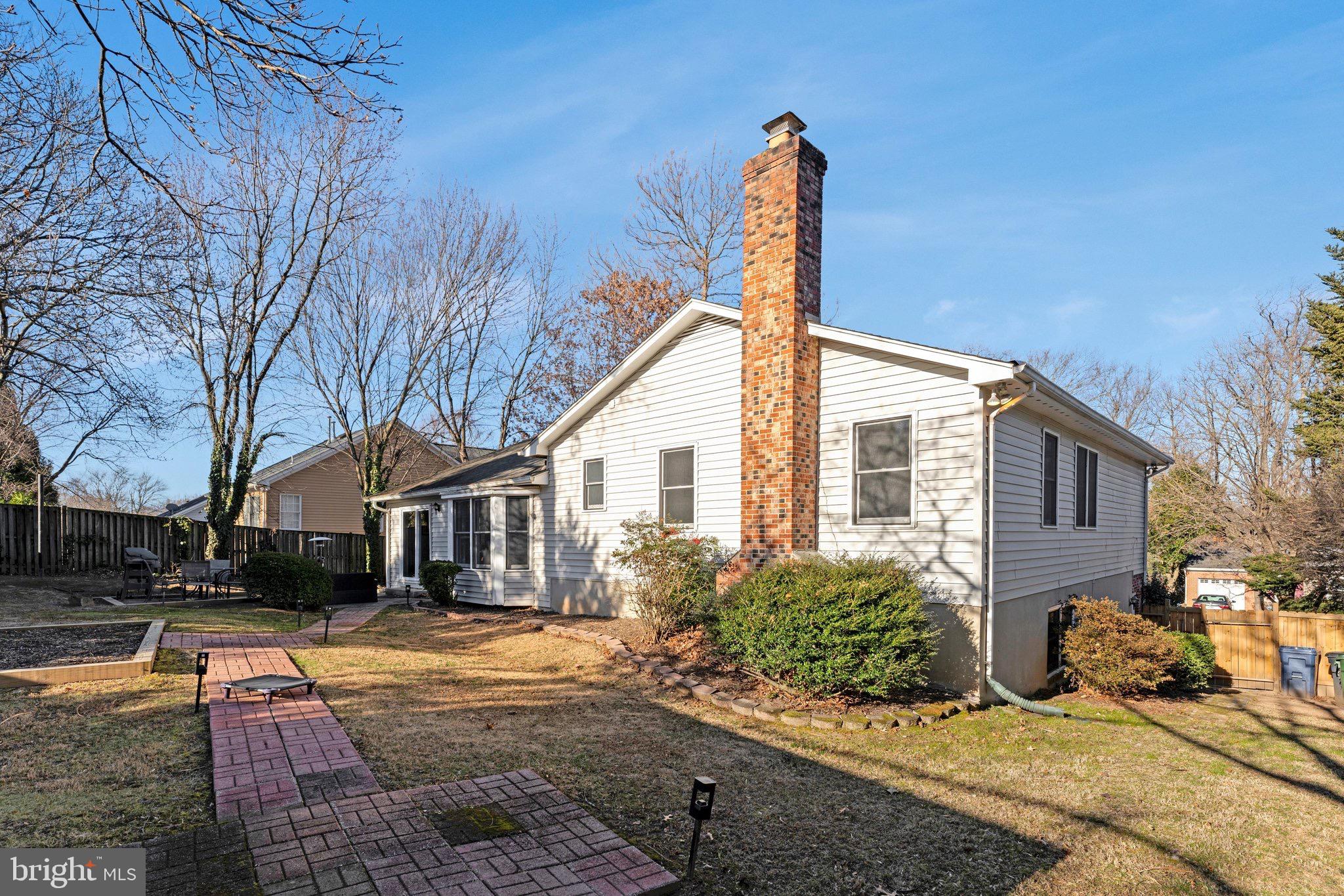 9403 Talisman Drive Vienna, VA 22182 - Photo 6 of 35 Exterior Rear View