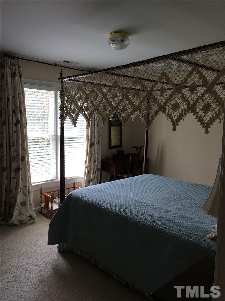 9101 Reedham Oaks Court Raleigh, NC 27615 - Photo 10 of 18 Gallery Image 10