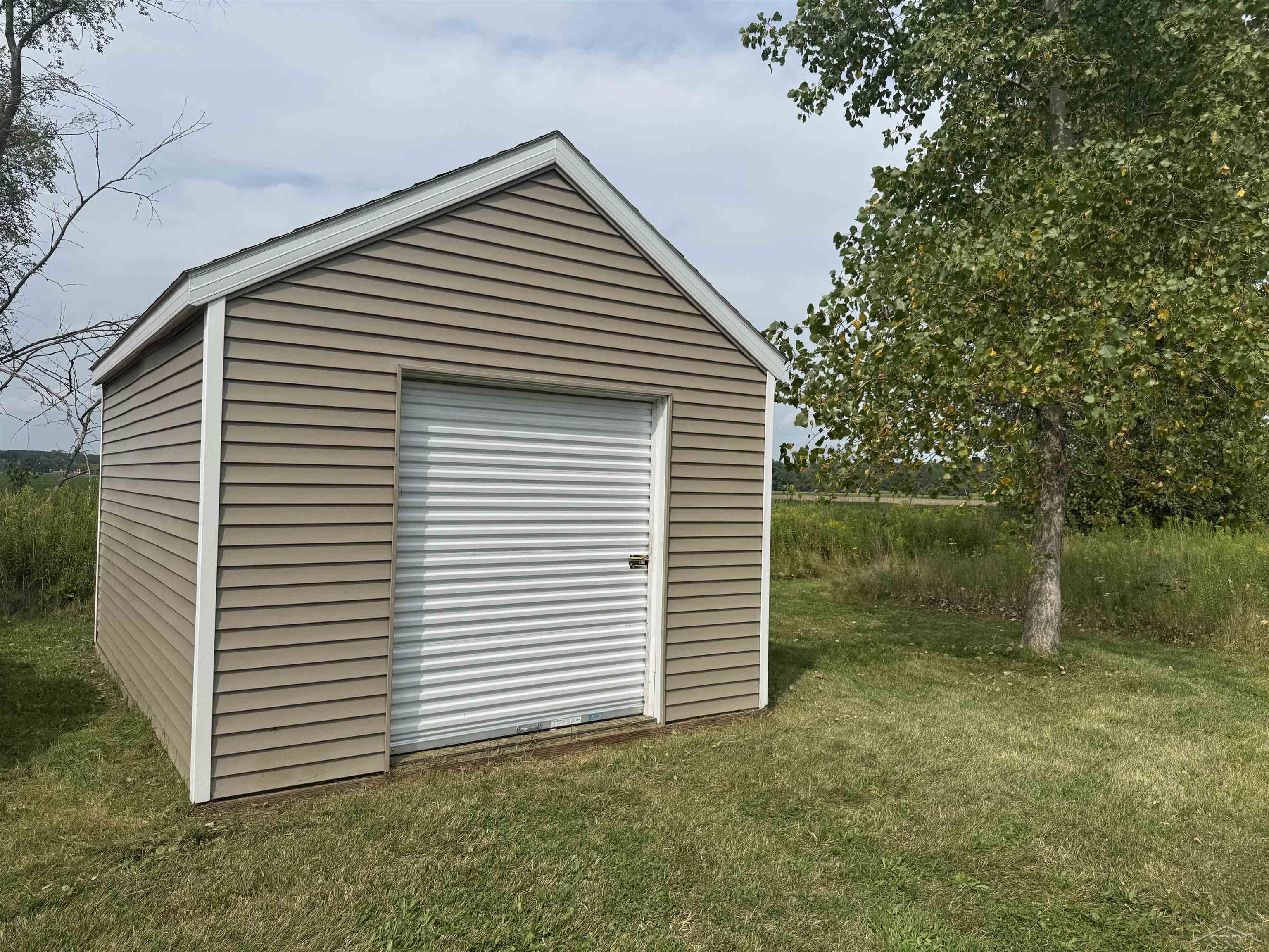 2597 North Hemlock Road Hemlock, MI 48626 - Photo 20 of 24