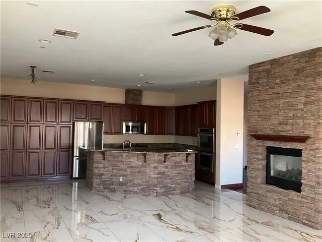 $3,500 | 5584 Hawley Court, Las Vegas, NV 89118