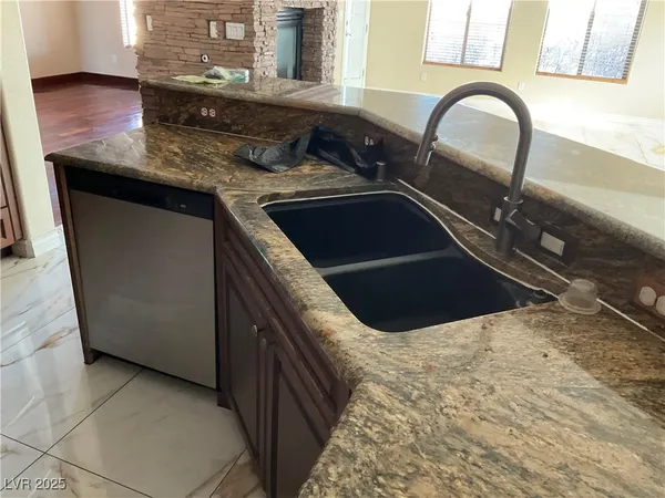 $3,300 | 5584 Hawley Court, Las Vegas, NV 89118