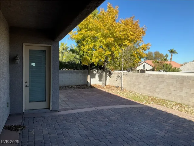 $3,500 | 5584 Hawley Court, Las Vegas, NV 89118