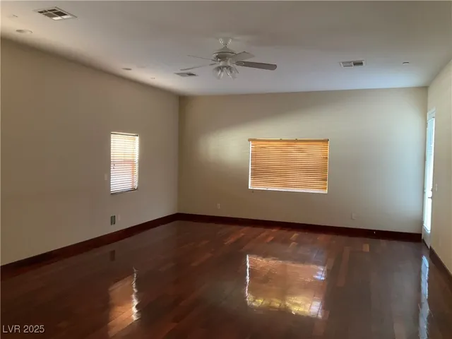 $3,500 | 5584 Hawley Court, Las Vegas, NV 89118