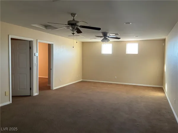 $3,300 | 5584 Hawley Court, Las Vegas, NV 89118