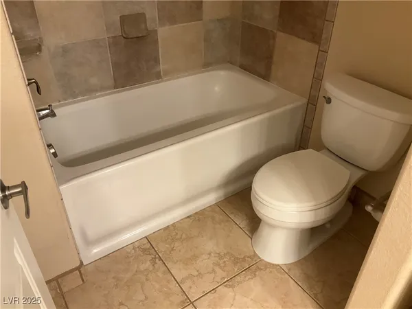 $3,300 | 5584 Hawley Court, Las Vegas, NV 89118