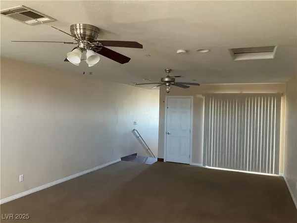 $3,300 | 5584 Hawley Court, Las Vegas, NV 89118