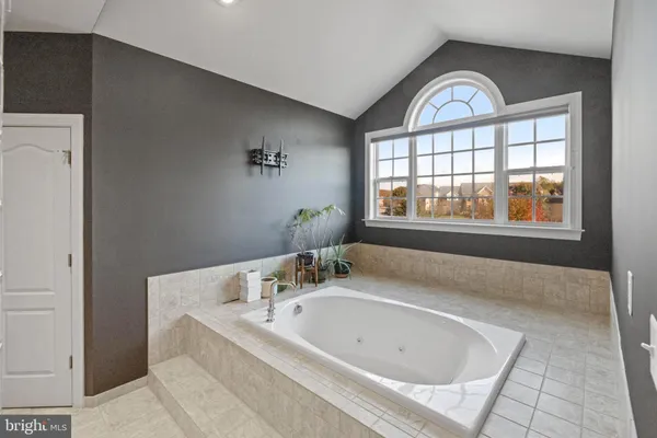 $6,975 | 15412 Finchingfield Way, Upper Marlboro, MD 20774