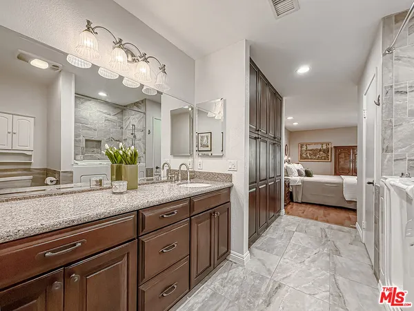 $945,000 | 20151 Village 20, Camarillo, CA 93012