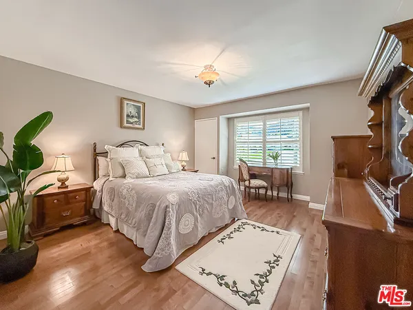 $945,000 | 20151 Village 20, Camarillo, CA 93012