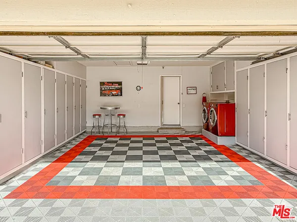 $945,000 | 20151 Village 20, Camarillo, CA 93012