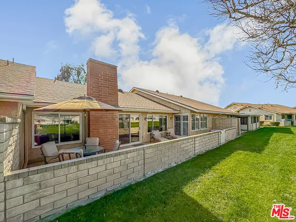 $945,000 | 20151 Village 20, Camarillo, CA 93012