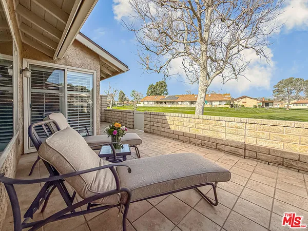 $945,000 | 20151 Village 20, Camarillo, CA 93012