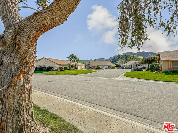 $945,000 | 20151 Village 20, Camarillo, CA 93012