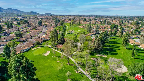 $945,000 | 20151 Village 20, Camarillo, CA 93012