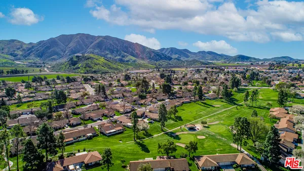 $945,000 | 20151 Village 20, Camarillo, CA 93012