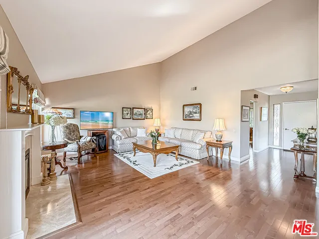 $995,000 | 20151 Village 20, Camarillo, CA 93012