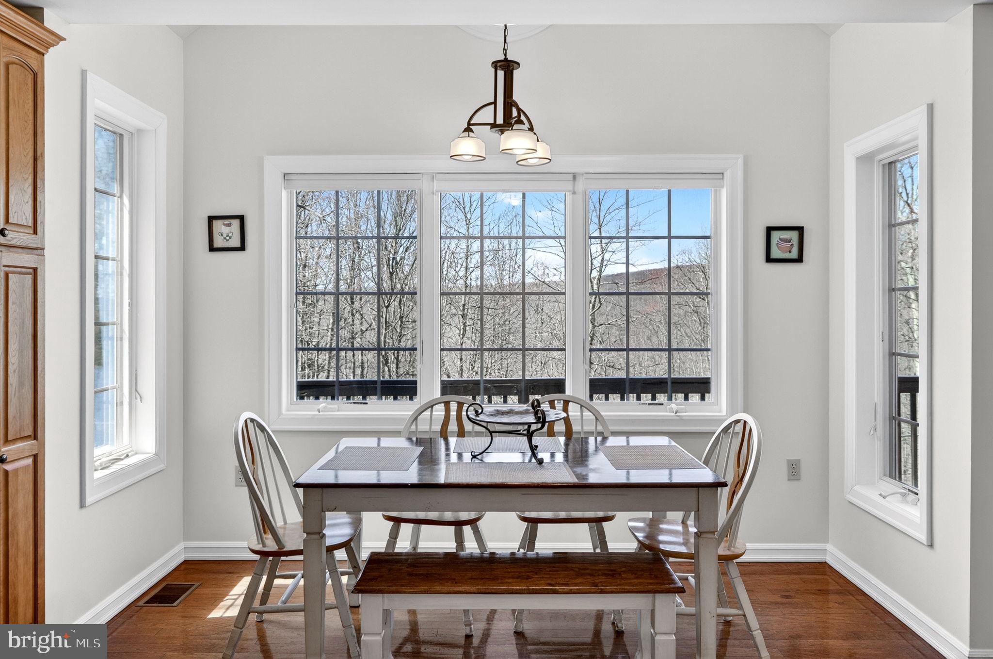 154 Kickapoo Drive Hazleton, PA 18202 - Photo 25 of 86 Bright dining space with scenic views.