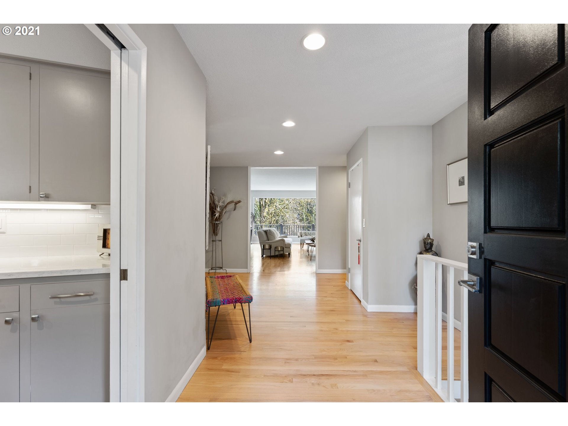 2288 Southwest Humphrey Park Road Portland, OR 97221 - Photo 3 of 32 Gallery Image 3