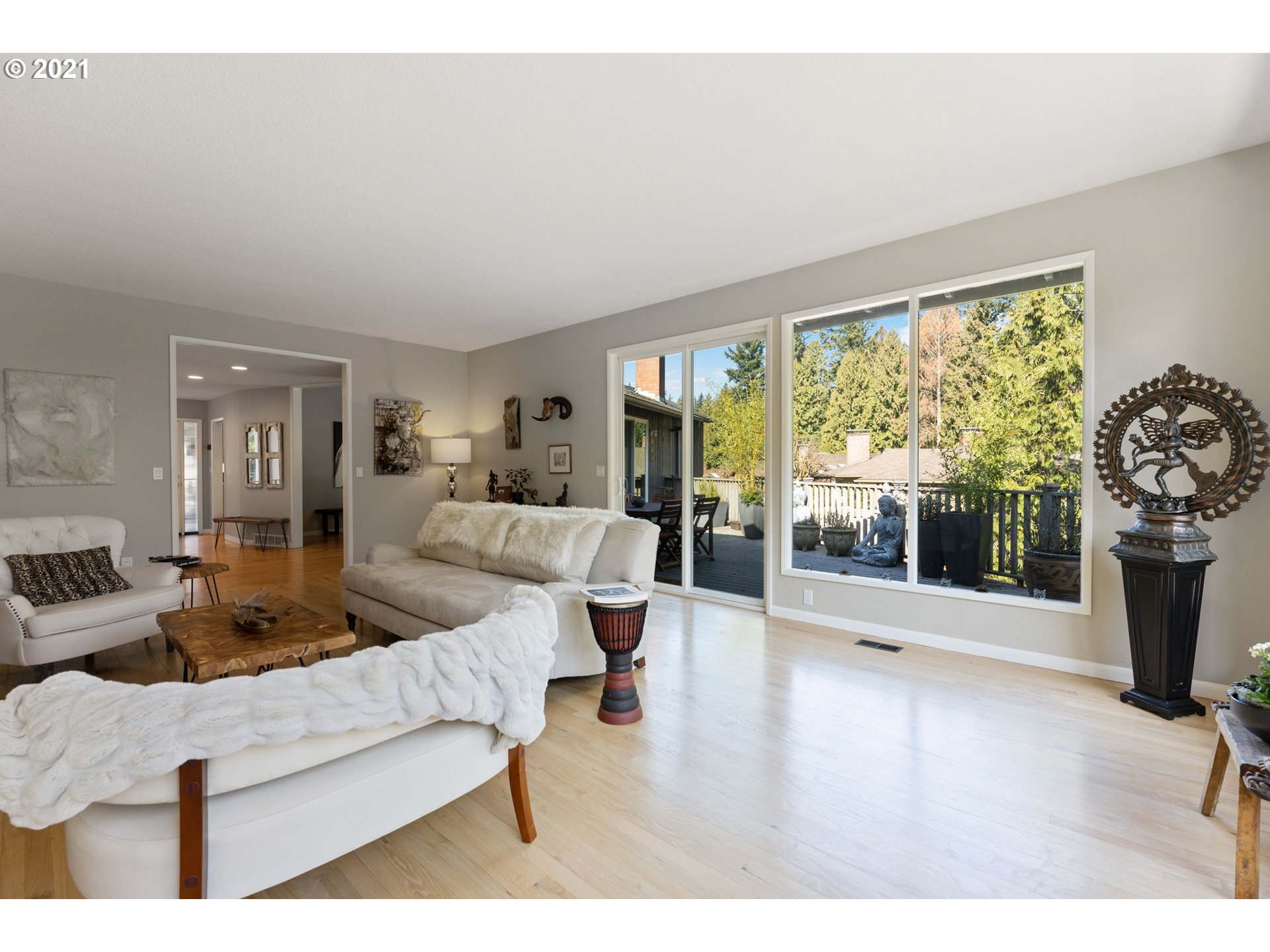 2288 Southwest Humphrey Park Road Portland, OR 97221 - Photo 6 of 32 Gallery Image 6
