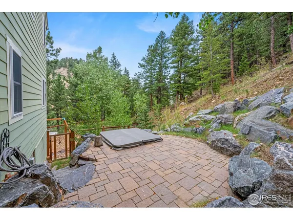 $999,999 | 301 Valley Lane, Boulder, CO 80302