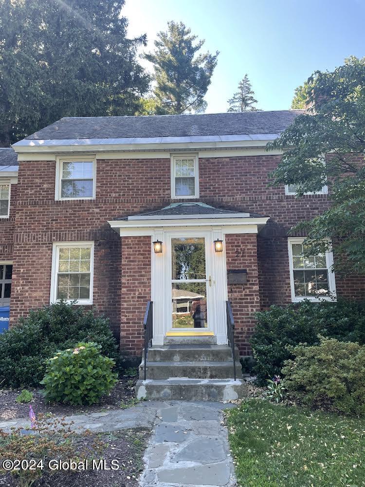 27 Cambridge Road Albany, NY 12203 - Photo 1 of 1 Main photo