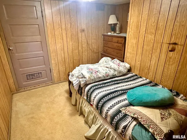 $75,000 | 1401 Hoagland Boulevard, Jacksonville, IL 62650