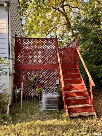 $90,000 | 1401 Hoagland Boulevard, Jacksonville, IL 62650