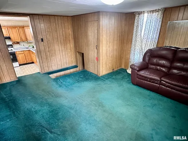 $75,000 | 1401 Hoagland Boulevard, Jacksonville, IL 62650