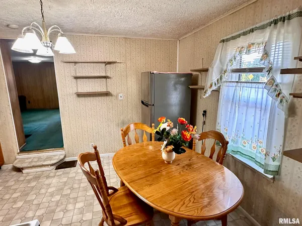 $75,000 | 1401 Hoagland Boulevard, Jacksonville, IL 62650