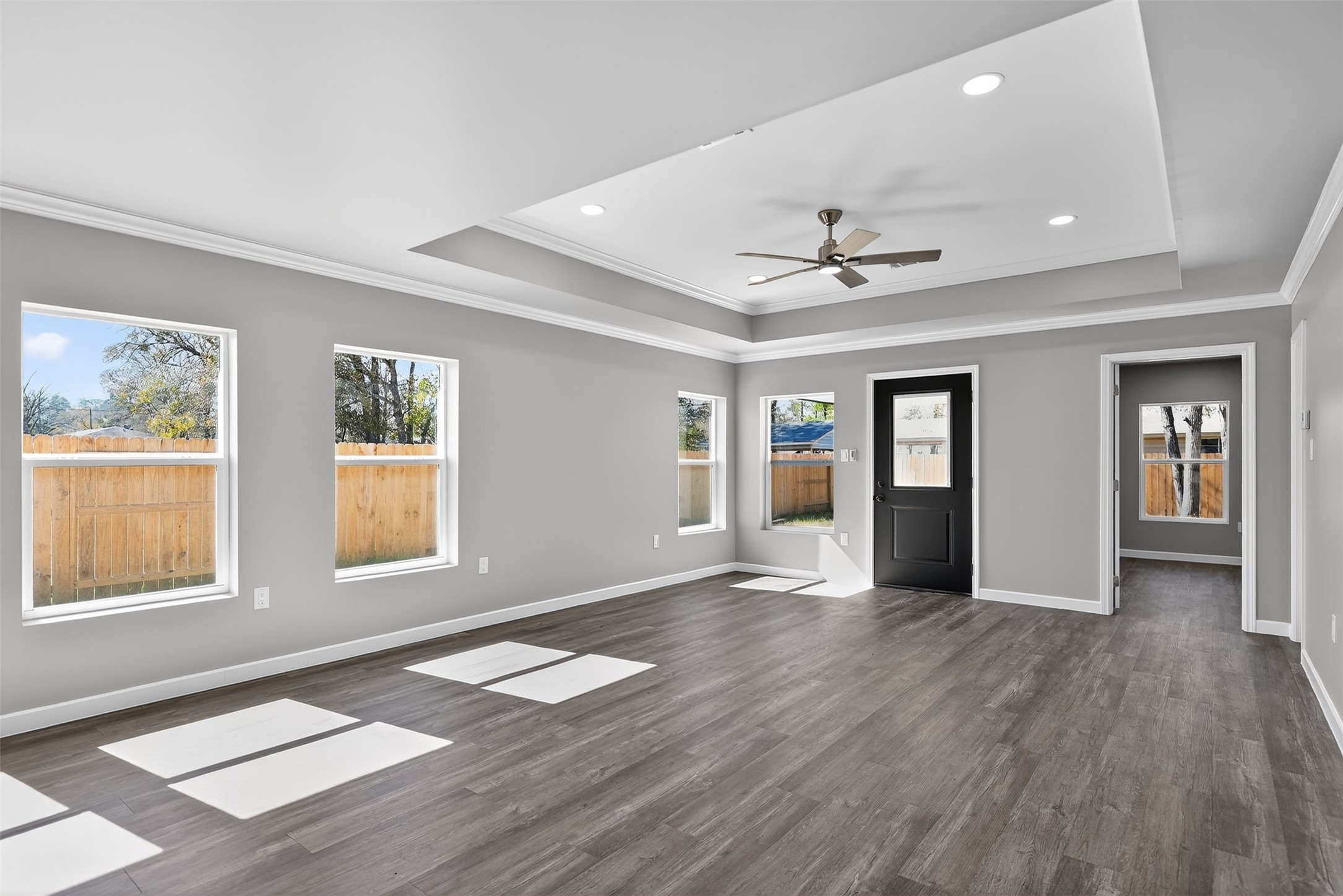 604 Jefferson Avenue Cleveland, TX 77327 - Photo 13 of 33