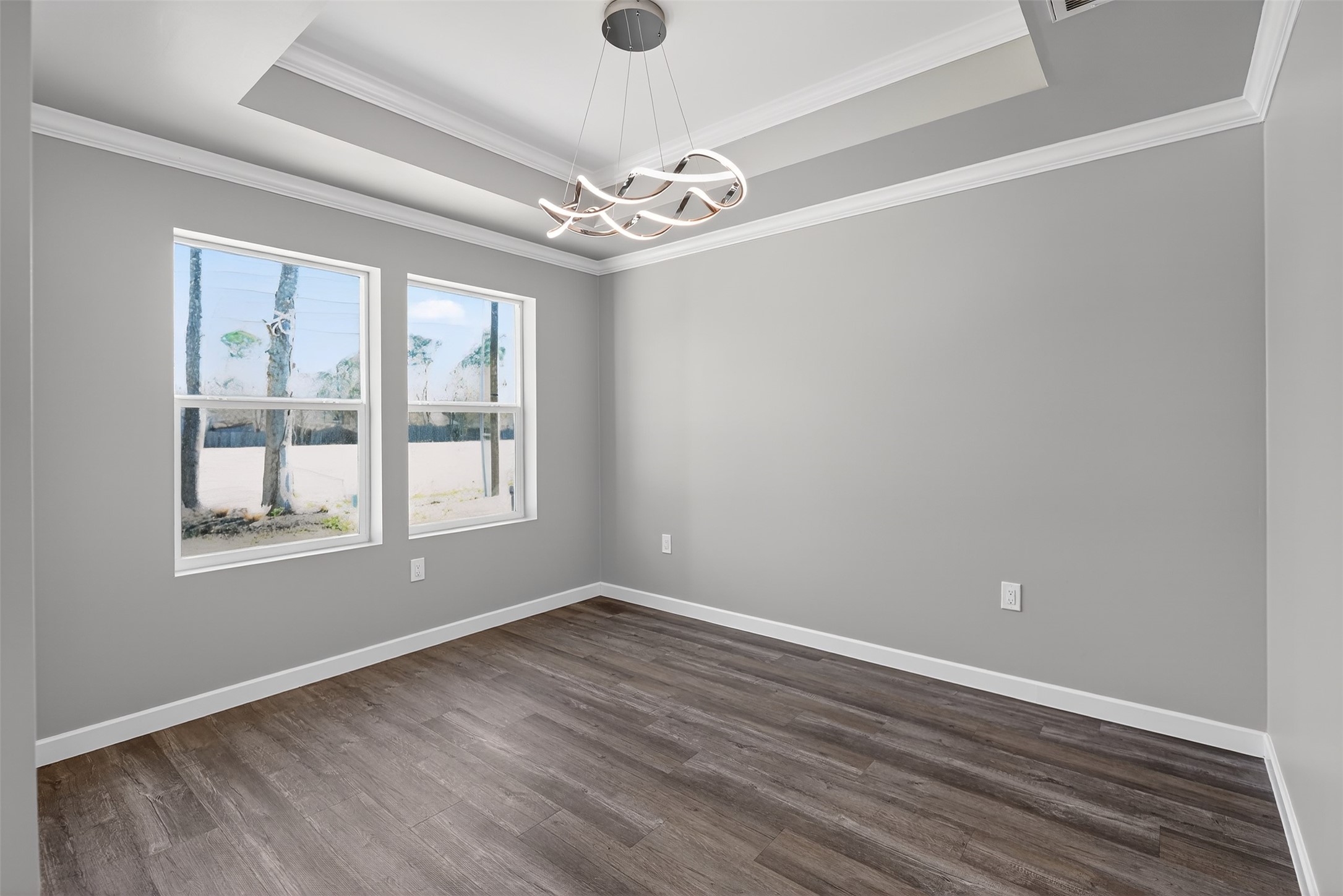 604 Jefferson Avenue Cleveland, TX 77327 - Photo 6 of 33